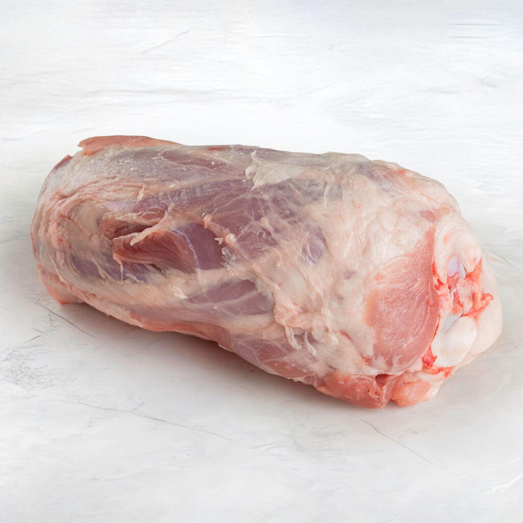 foto di stinco di maiale su fondo di marmo