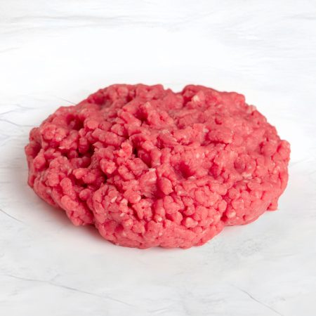 macinato scelto di colore rosso vivo su fondo marmo