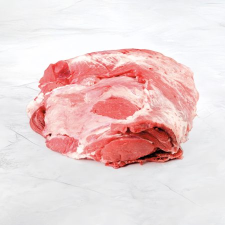 pezzo di reale di fassone piemontese dal colore rosso vivo su fondo ardesia
