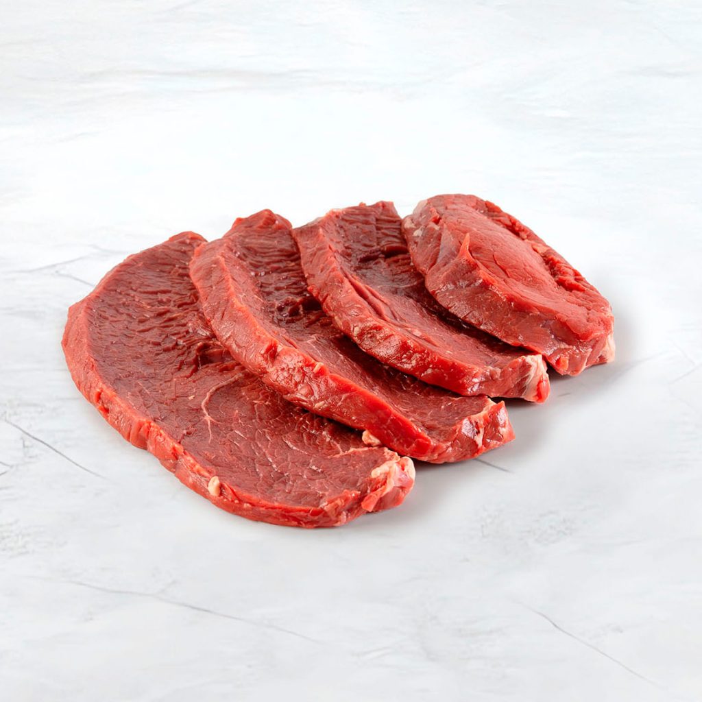 fette di scamone su fondo marmo